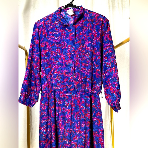 Vintage 80s Petites by Willi Blue and Red Abstract Patterned Maxi Dress - Picture 3 of 8